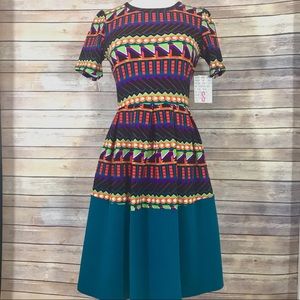 NWT LuLaRoe S Amelia Dress